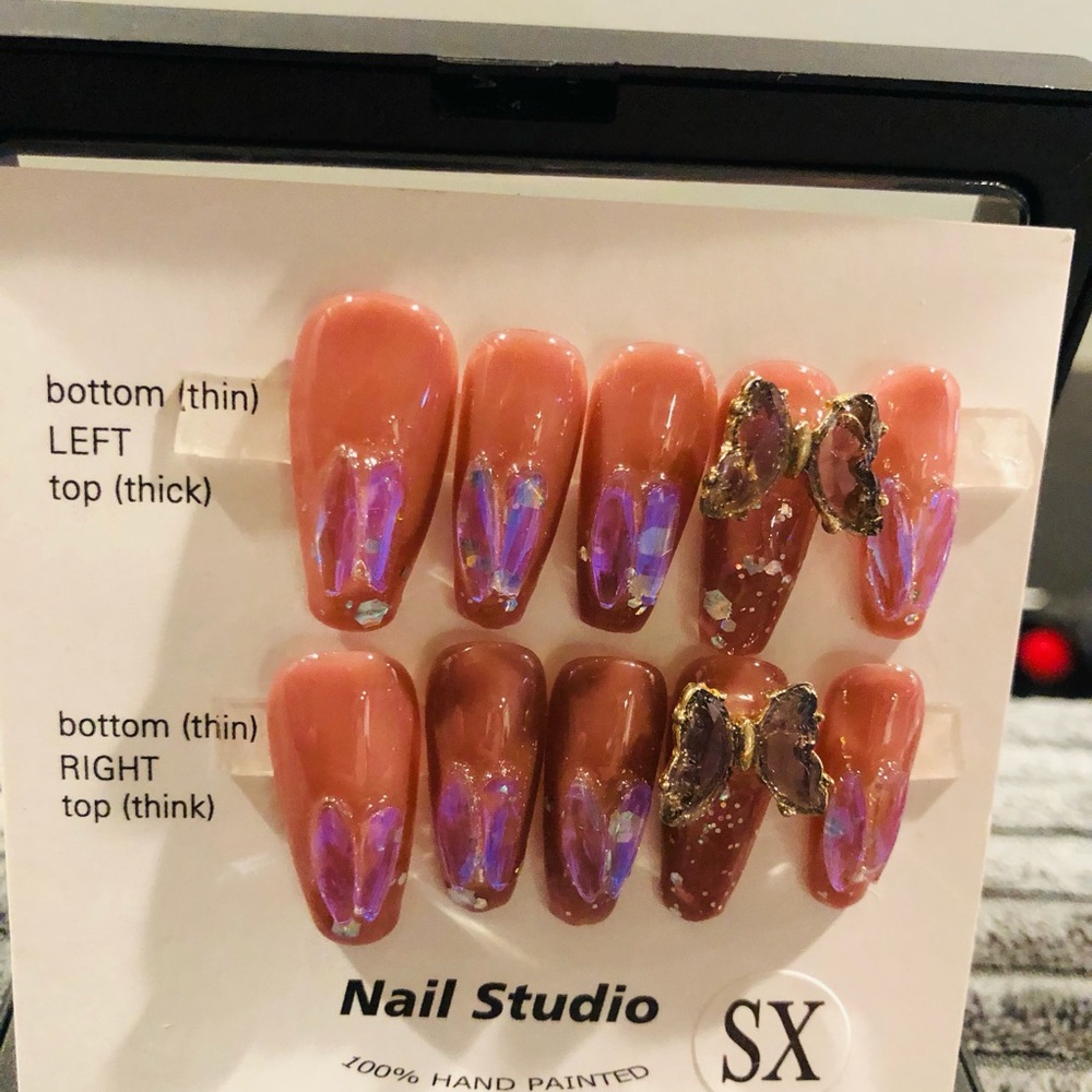 Chic Butterfly Press-On Nails nwot - Picture 7 of 7